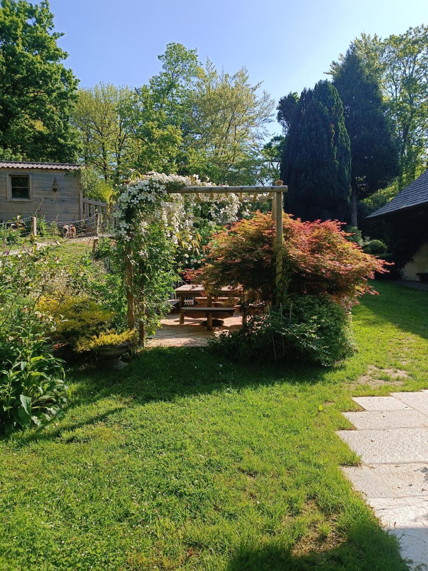 Maison de charme dans un environnement très calme Morlaix Extérieur photo